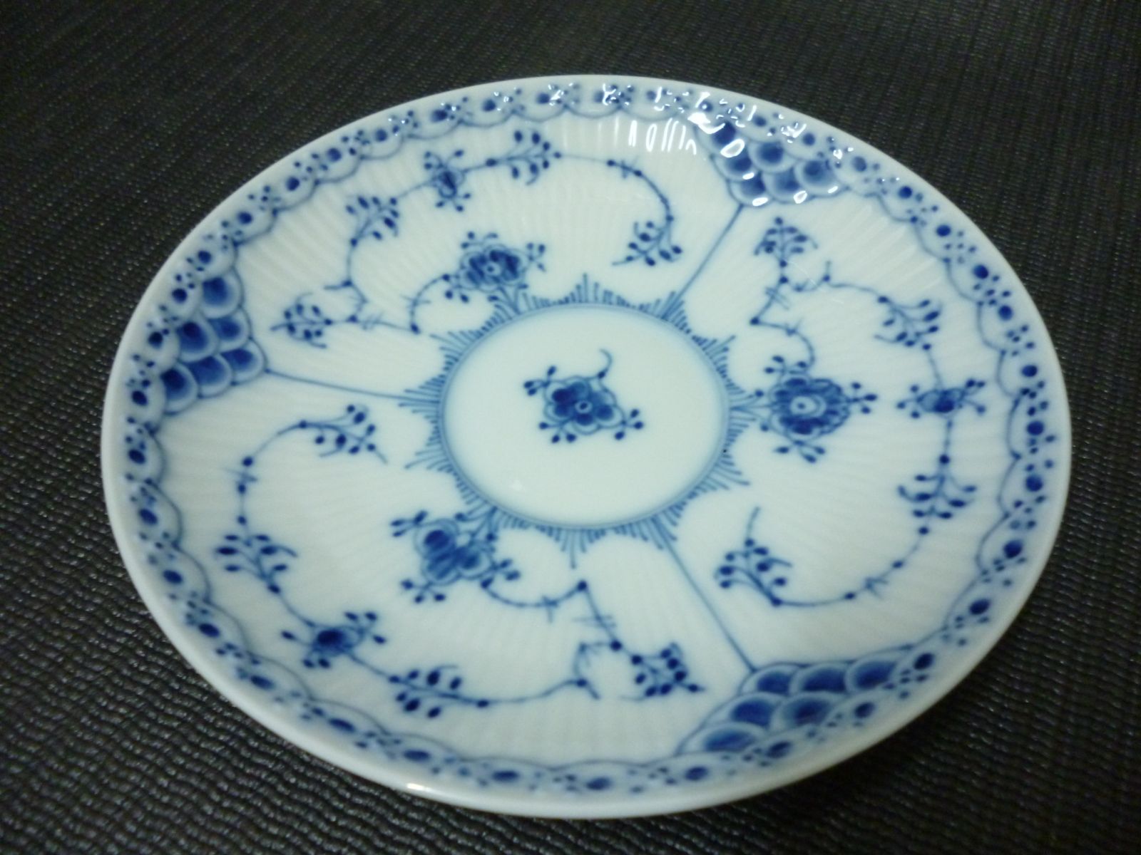 ロイヤルコペンハーゲン ブルーフルーテッド