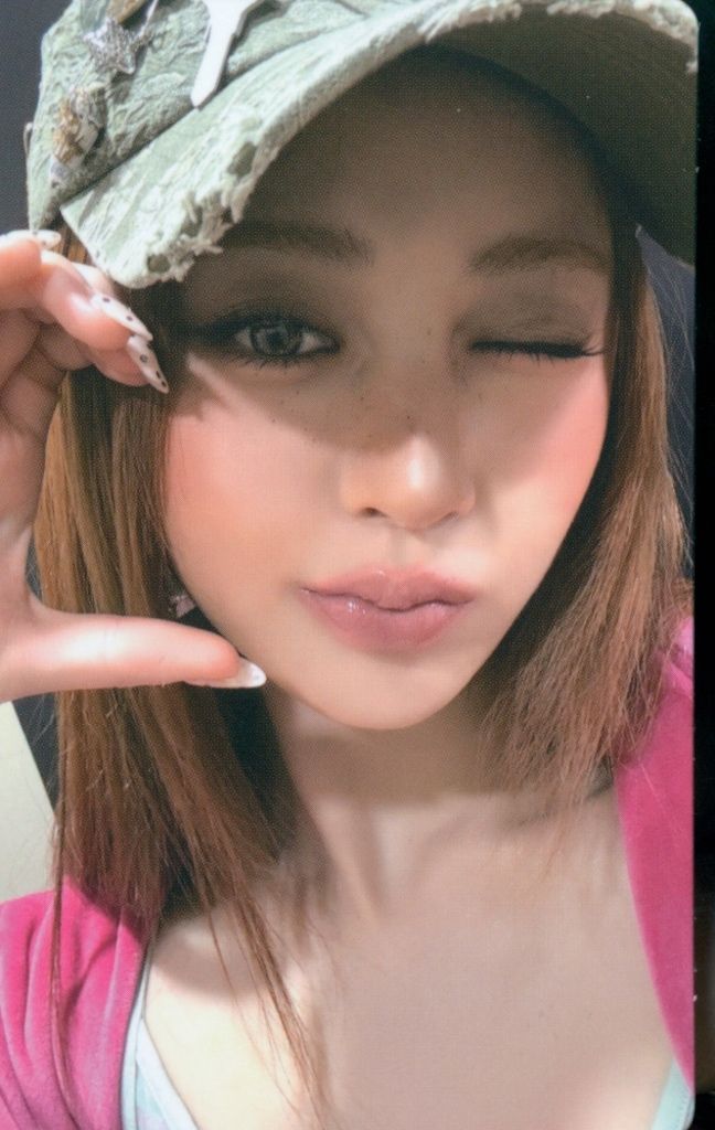 LE SSERAFIM 会場限定 YUNJIN 2025 EASY CRAZY HOT INCHEON B - メルカリ