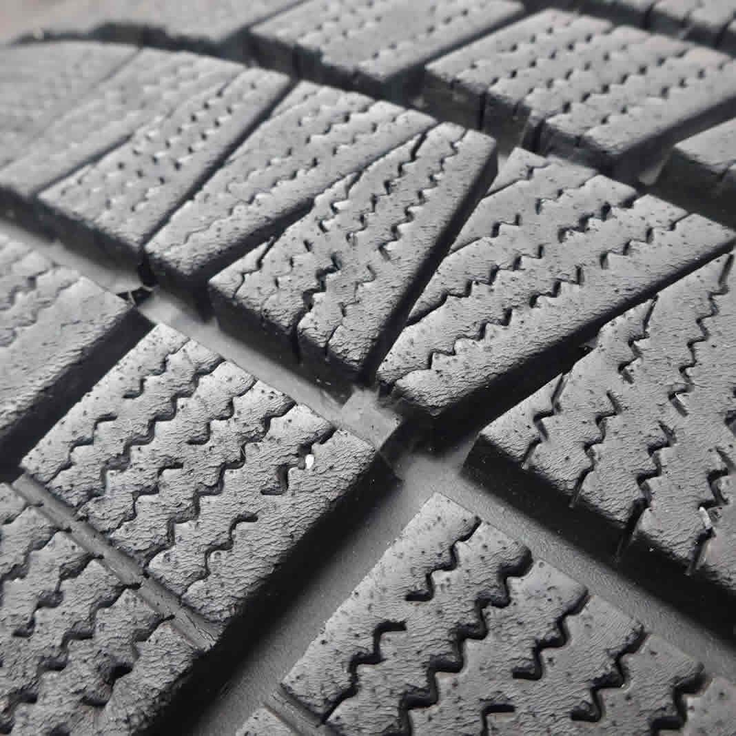  冬4本SET 会社宛 225|55 R 17 97 Q. ナンカン CORSAFA アルファード アヴァンシア エクストレイル エルグランド 店頭交換OK NO Z 3996 17インチ スタッドレス