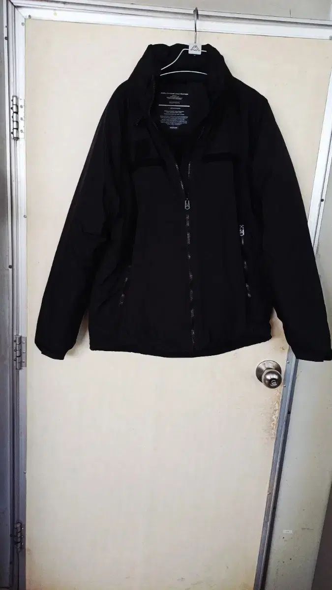 アミコレラム城パーカ