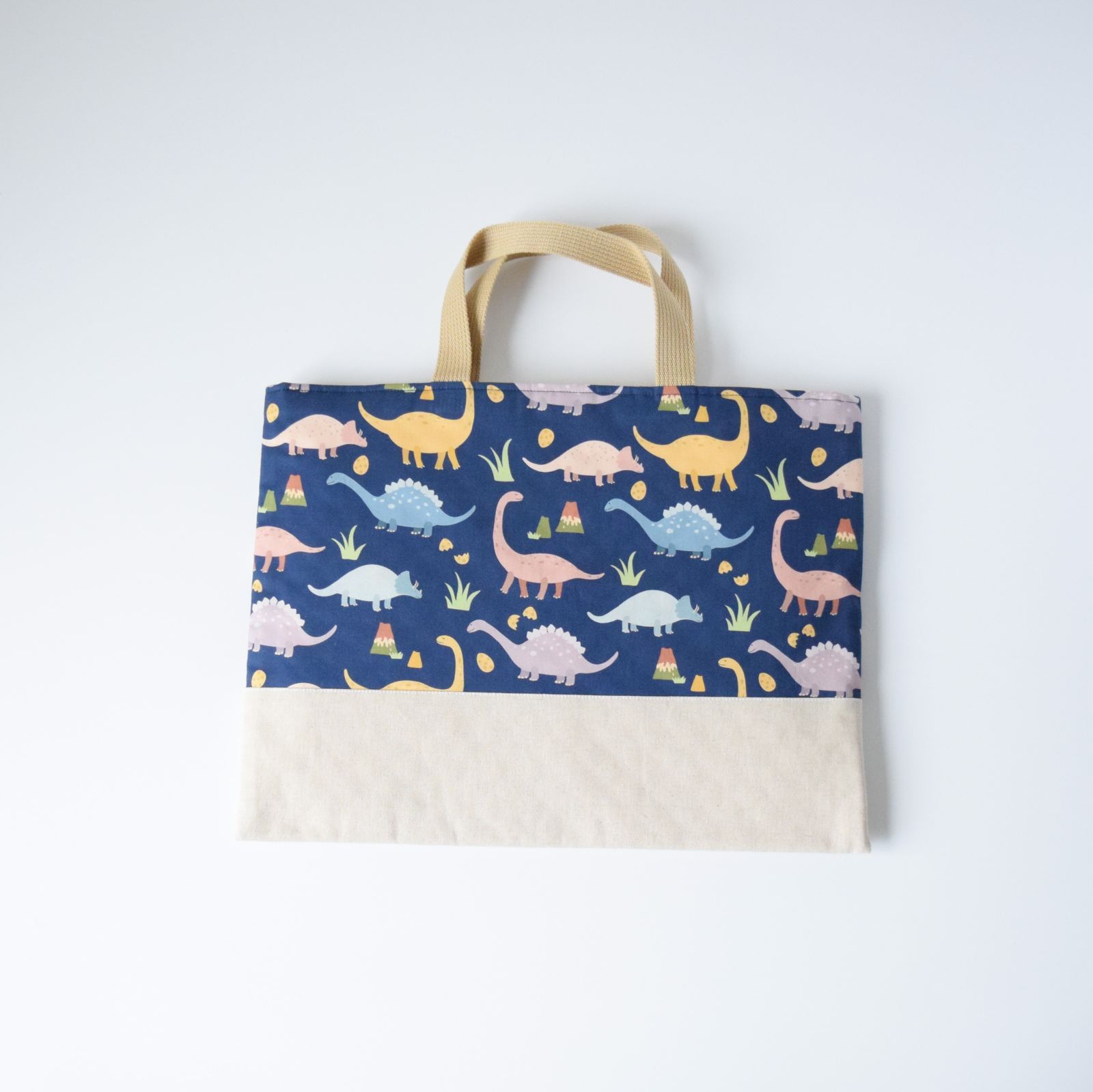 入学入園グッズ　レッスンバック　上履き袋　お着替え袋　恐竜　オーダー 入学入園グッズ レッスンバック 上履き袋 お着替え袋 恐竜 オーダー