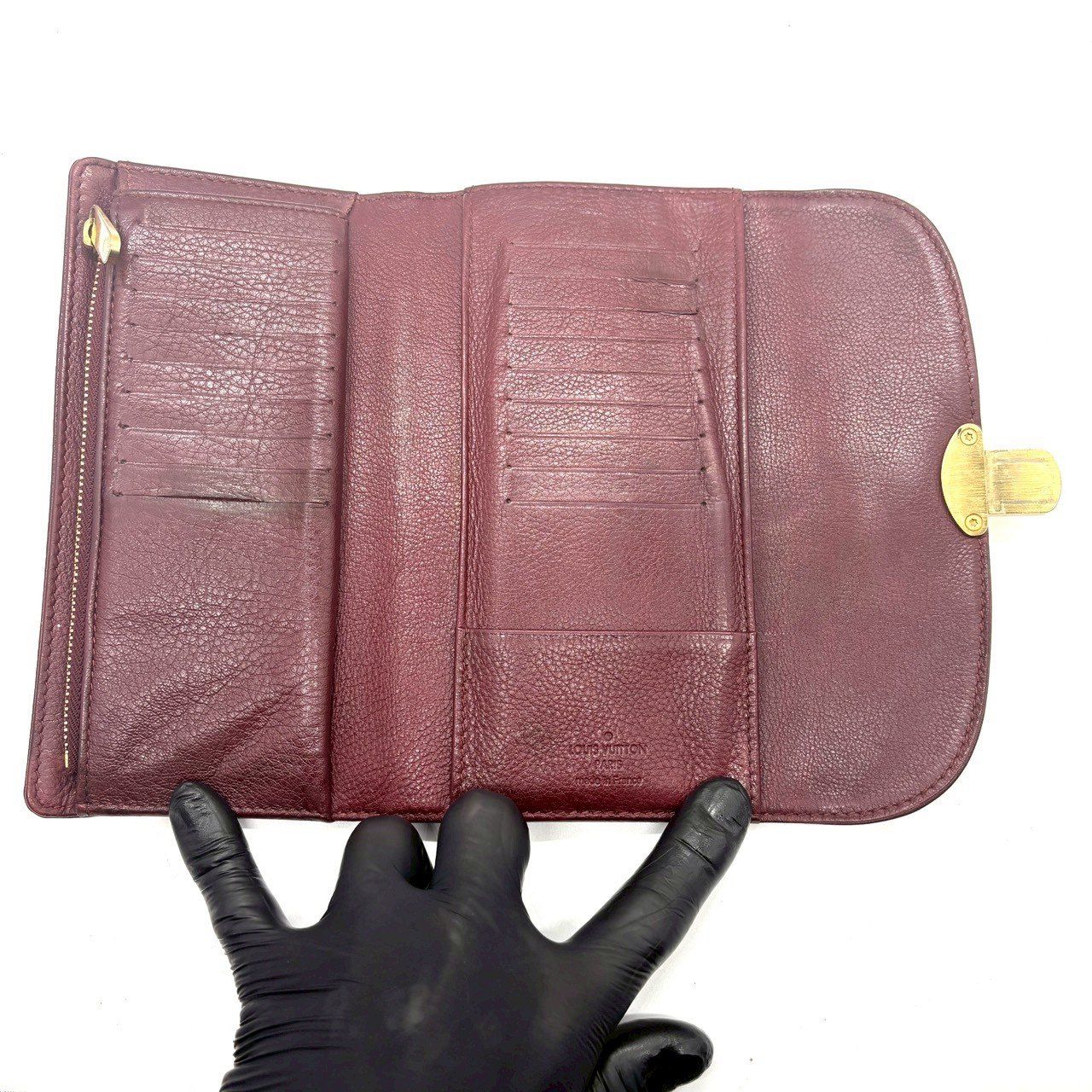 静かに、色気を纏う】 LOUIS VUITTON マヒナ ポルトフォイユ・アメリア