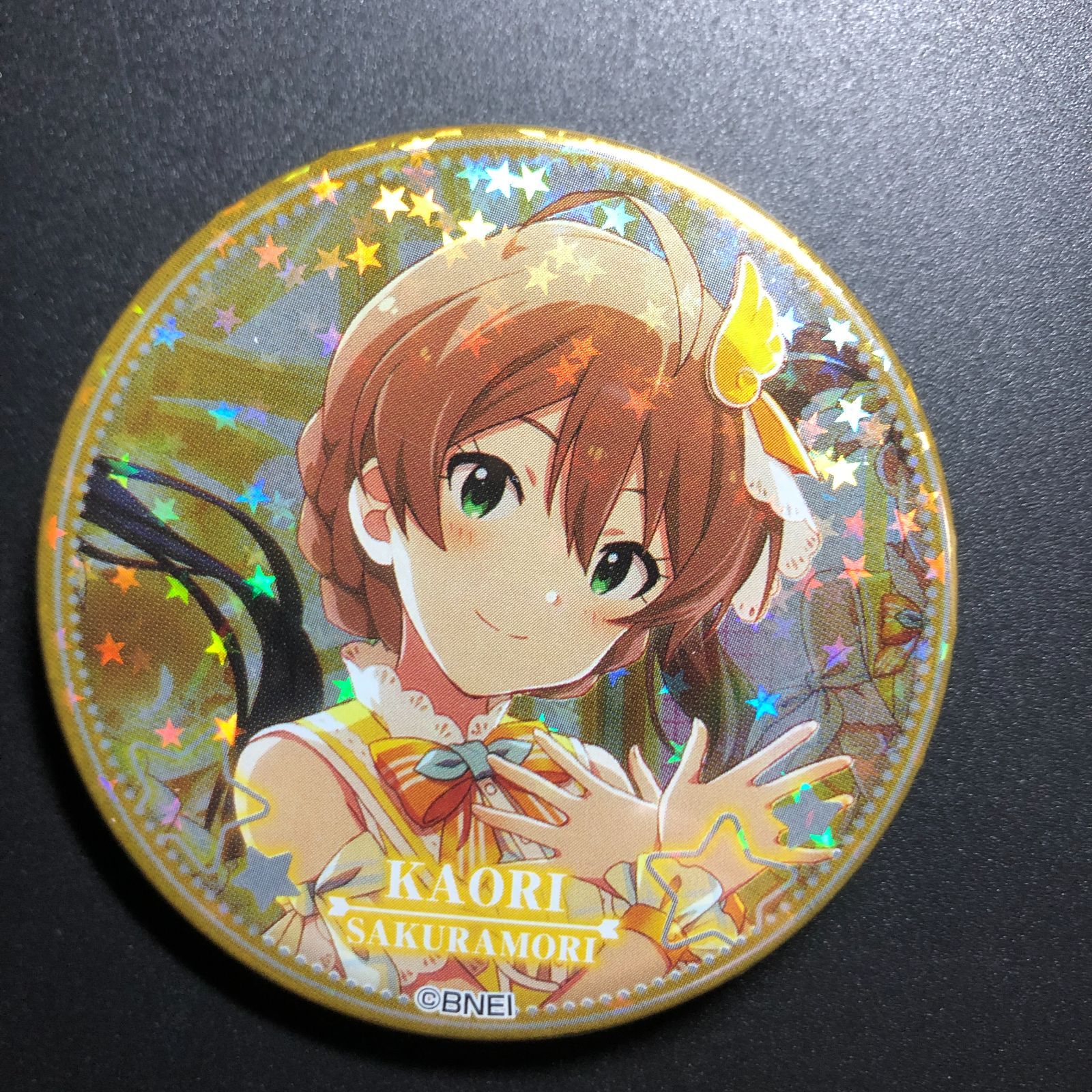 アイドルマスターミリオンライブ　桜守歌織　缶バッジ アイドルマスター 桜守歌織 缶バッジ ホロ版 特別仕様 ミリオンライブ