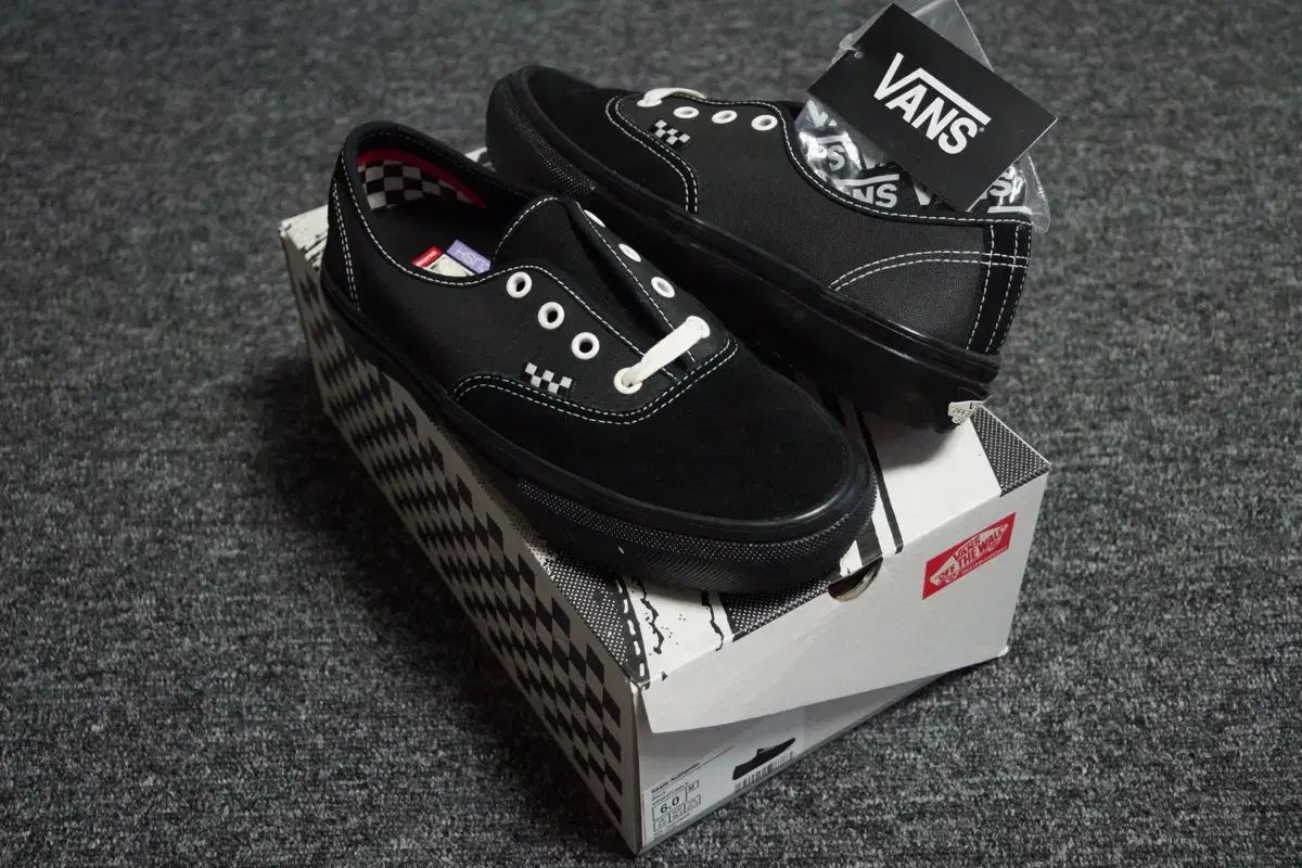 240 VANS ヴァンズ スケート アセンティック ブラックアウトパック