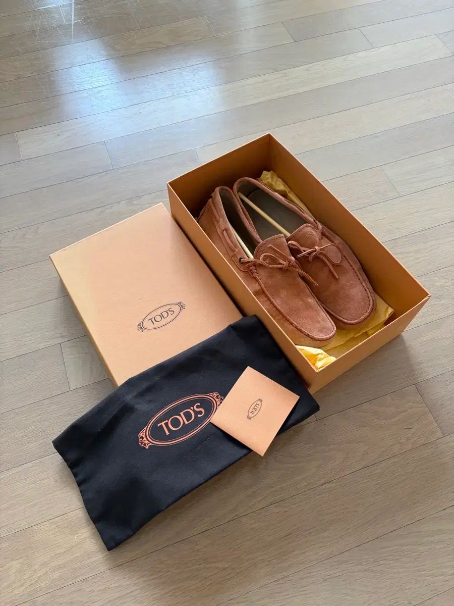 TOD S トッズ ドライビング シューズ ローファー ブラウン