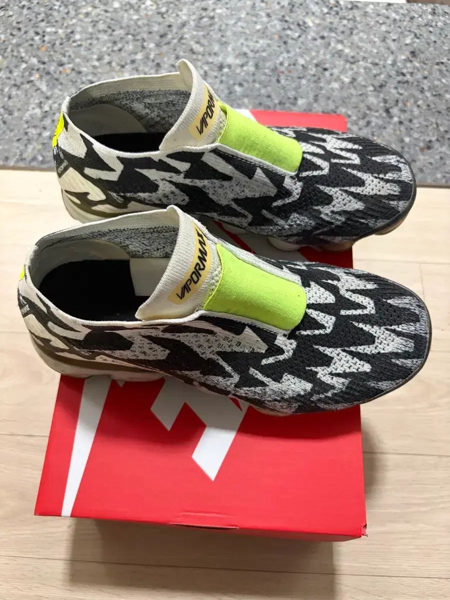 NIKE x アクロニウム ヴェイパーマックス ネックレス 2本 サイズ 255