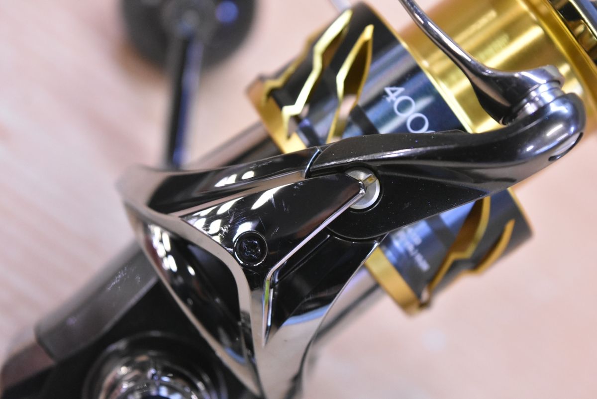 シマノ 20 ツインパワー 4000XG SHIMANO TWIN POWER スピニングリール