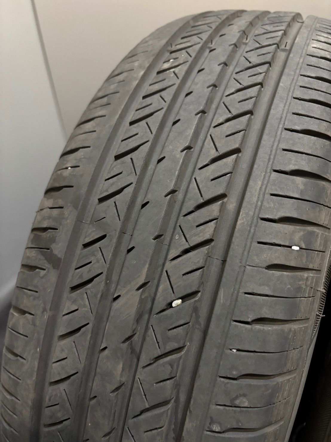  185|65 R 15 LauFenn|G FIT as-01 24年製 夏タイヤ サマータイヤ 4本 アクア フリード シエンタ 南2-L 256 15インチ サマータイヤ ノーマルタイヤ