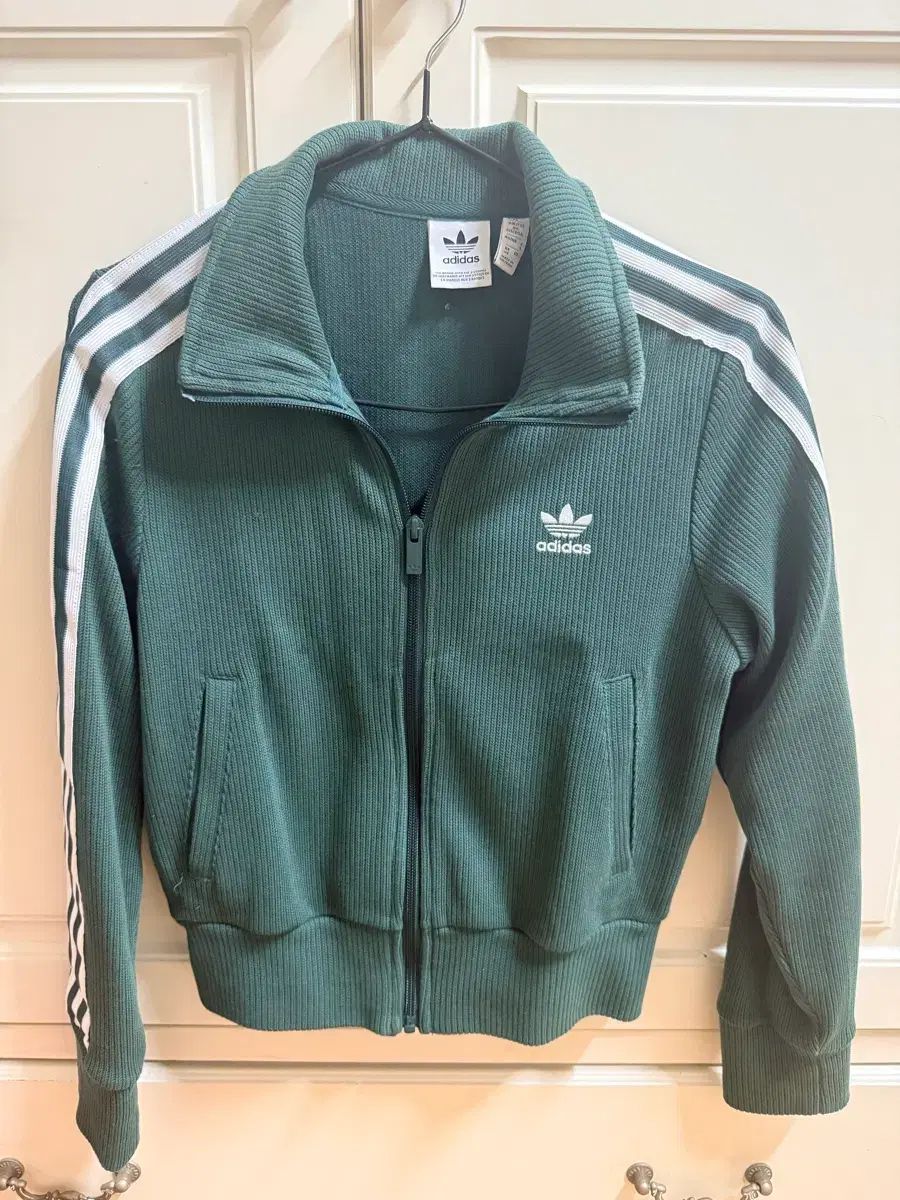 アディダス 3本線 クロップド トラック ジャケット グリーン S