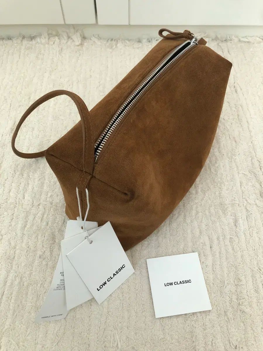 LOW CLASSIC ロウ クラシック スウェード カラメル ボックスバッグ ブラウン