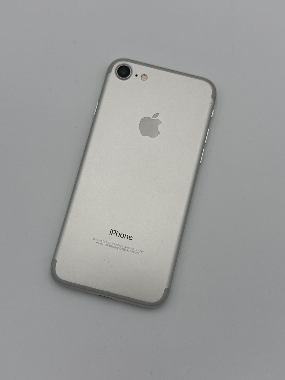 バッテリー容量100％ SIMフリー iPhone 7 32 GB シルバー SoftBank