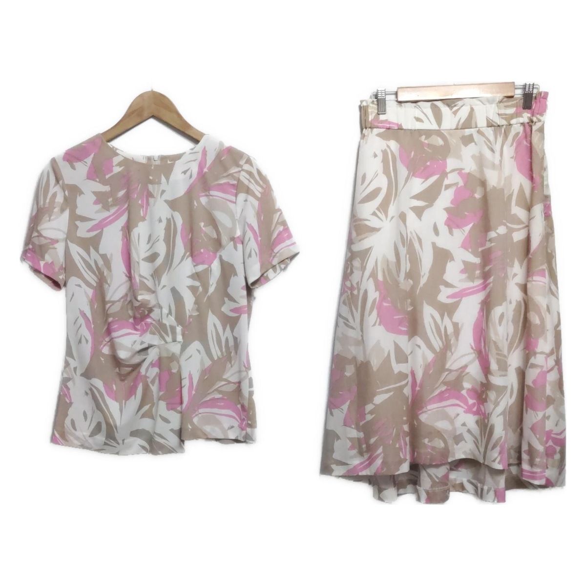 HANAE MORI ハナエモリ スカートセットアップ レディース - 白×ベージュ×ピンク