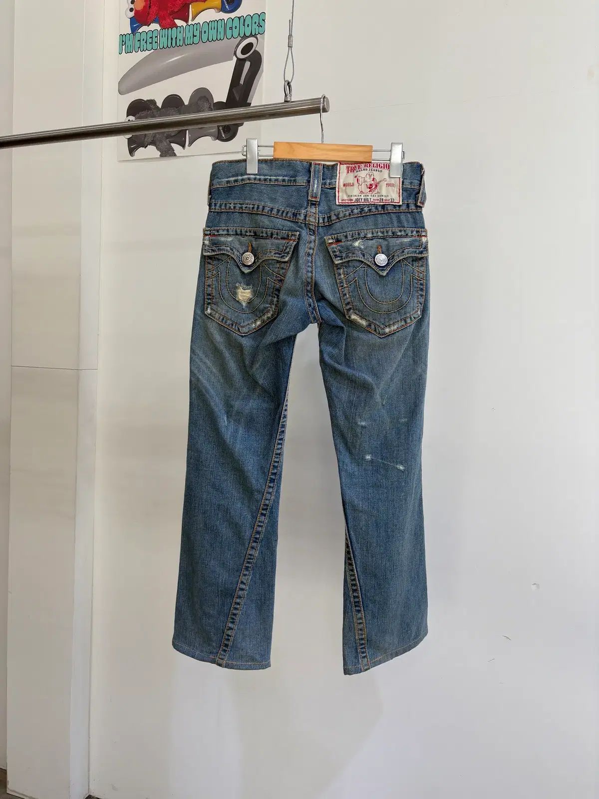 TRUE RELIGION ブーツカットデニム 28/33 TRUE RELIGION(トゥルーレリジョン)から ブーツカット、ストレート