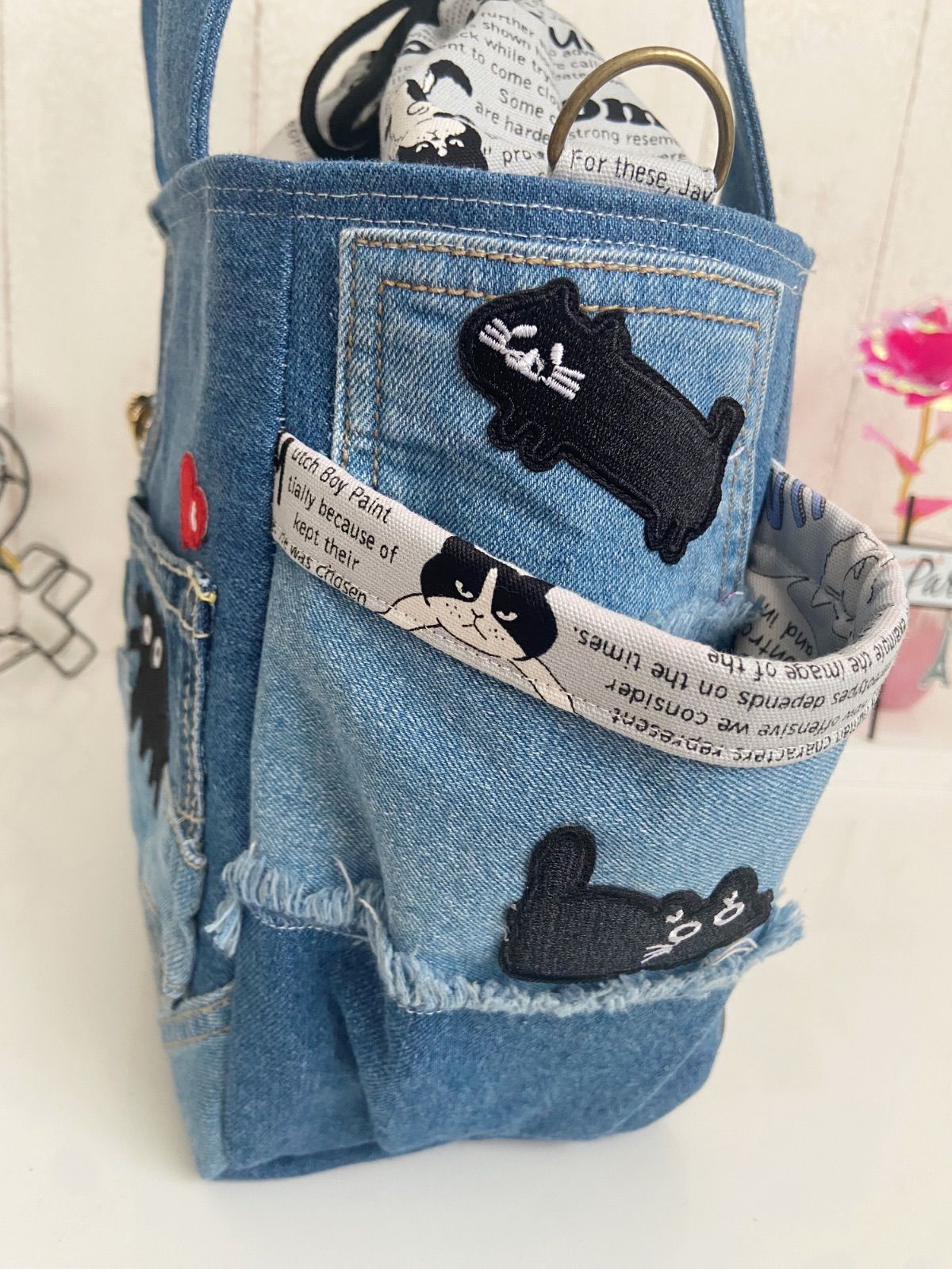 デニムリメイクバック 黒猫サロペット - メルカリ