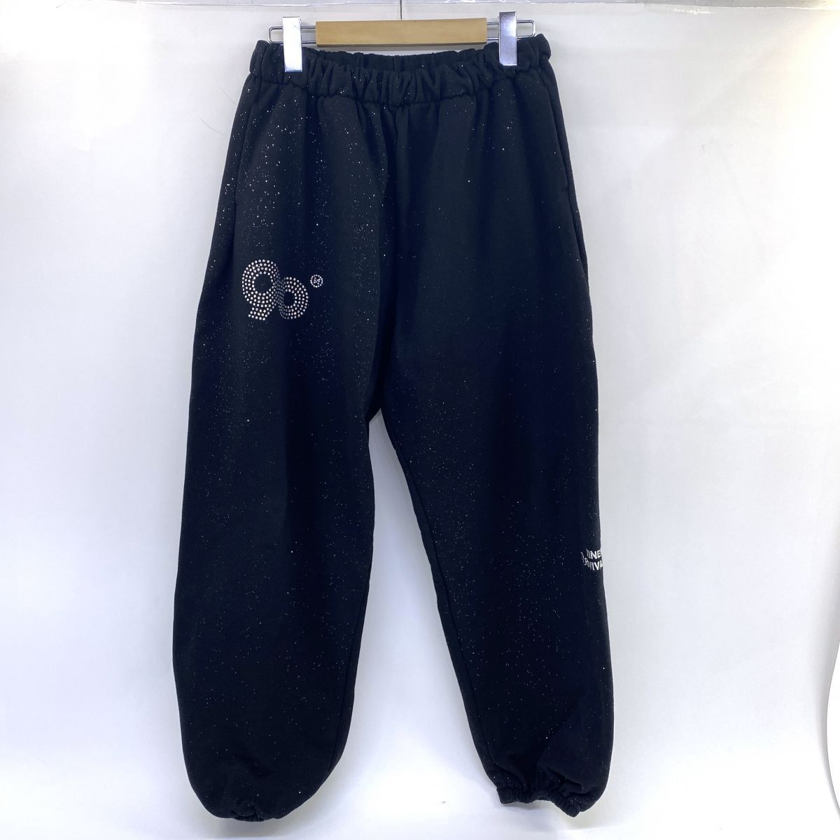 9090 girl ナインティナインティ ガール 90 Logo Glitter Light ラインストーン スウェットパンツ Mサイズ NT 52927 レディース