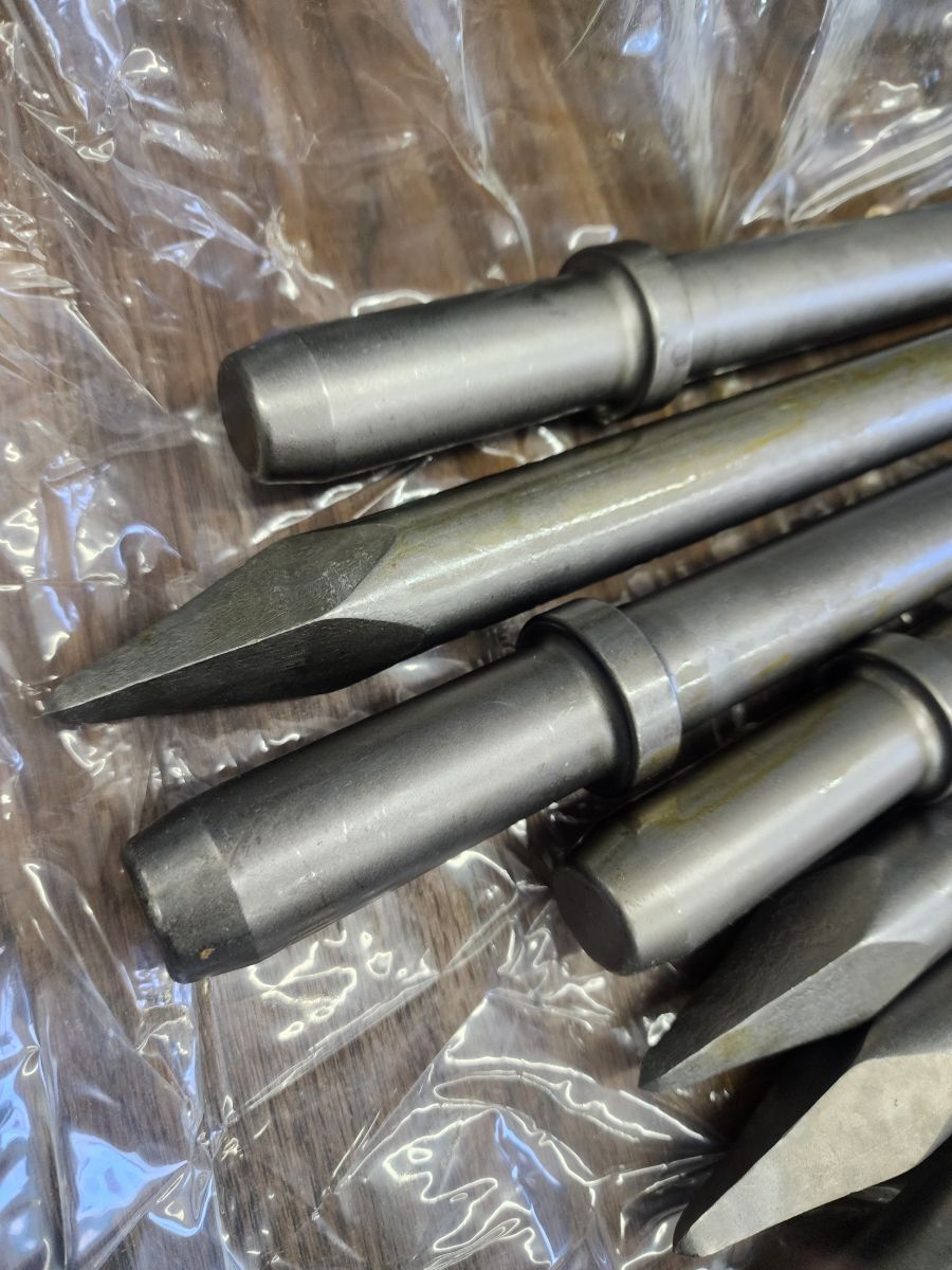 ♭ ♥品 ブレーカースチール エア用ノミ CB 20 450 L 10本入 熊