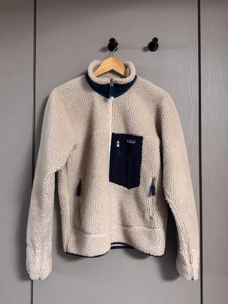パタゴニア レトロ フリース ジップアップ アイボリー