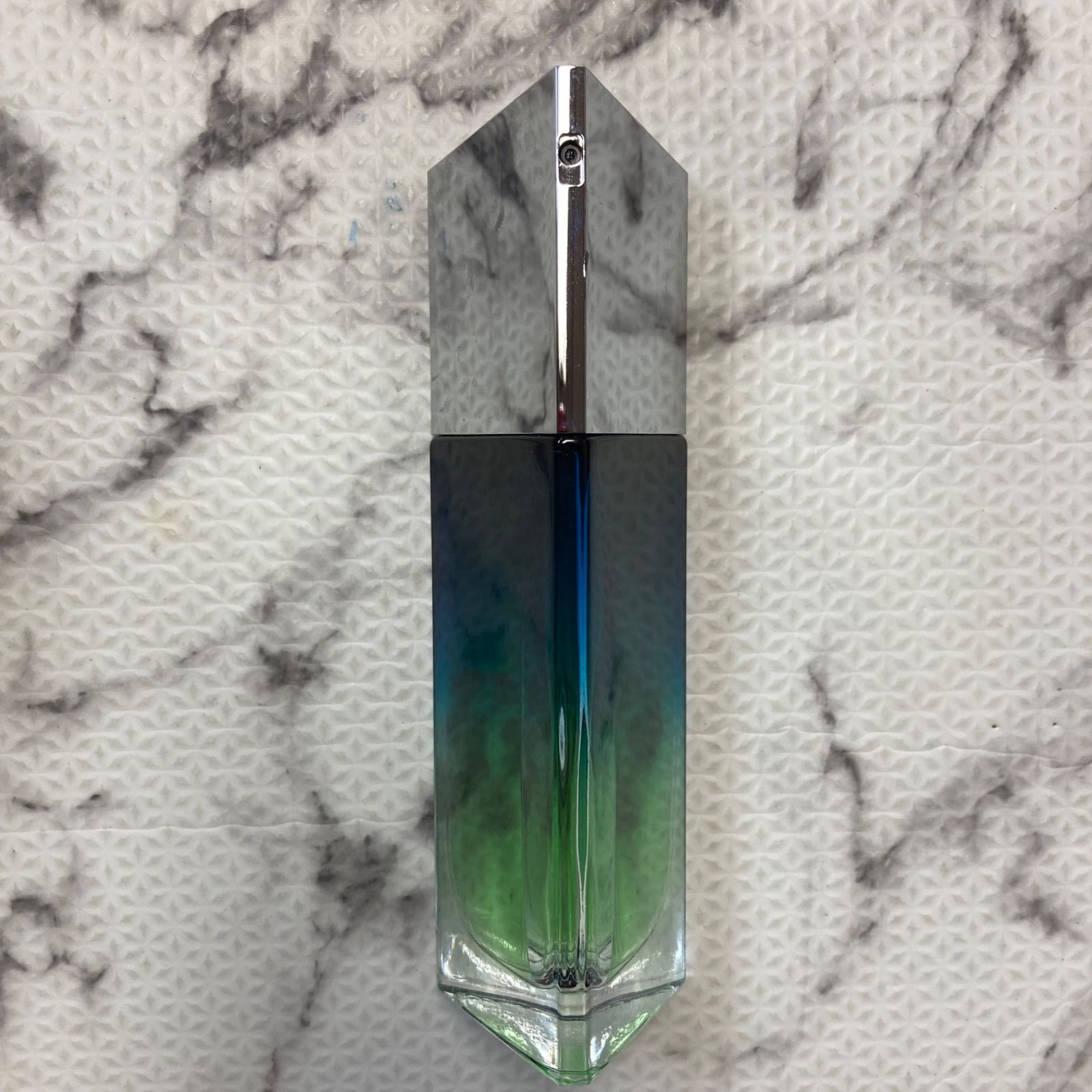 満タン 未使用 GIVENCHY ジバンシィ VERY IRRESISTIBLE FRESHATTITUDE