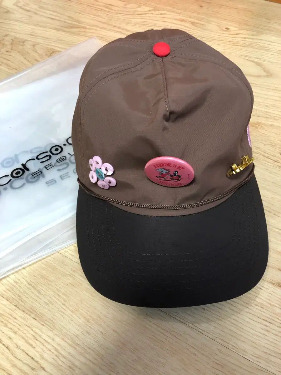 アレックスジョーノ ランニングキャップ トラッカーキャップ ブラウン