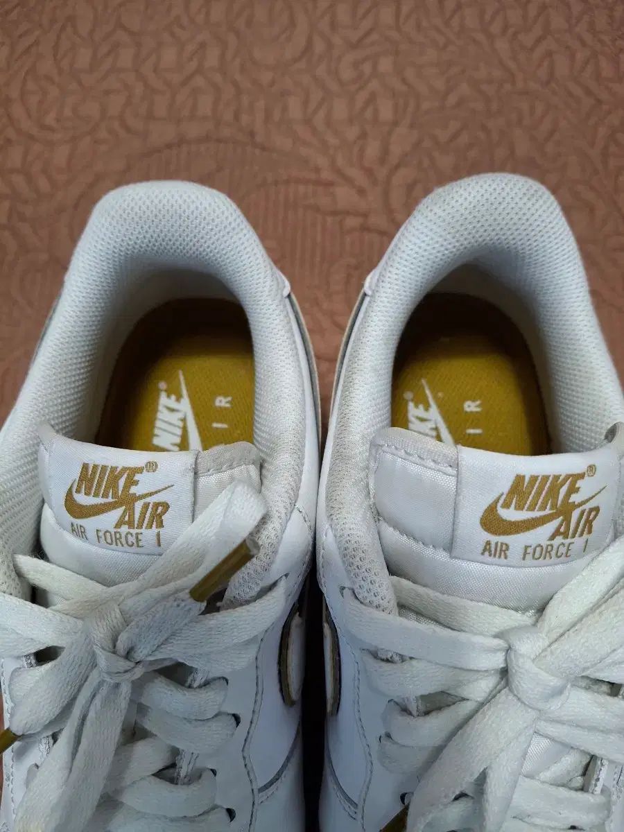  285 NIKE エアフォース1 ロー スニーカー 0340 A スニーカー 靴