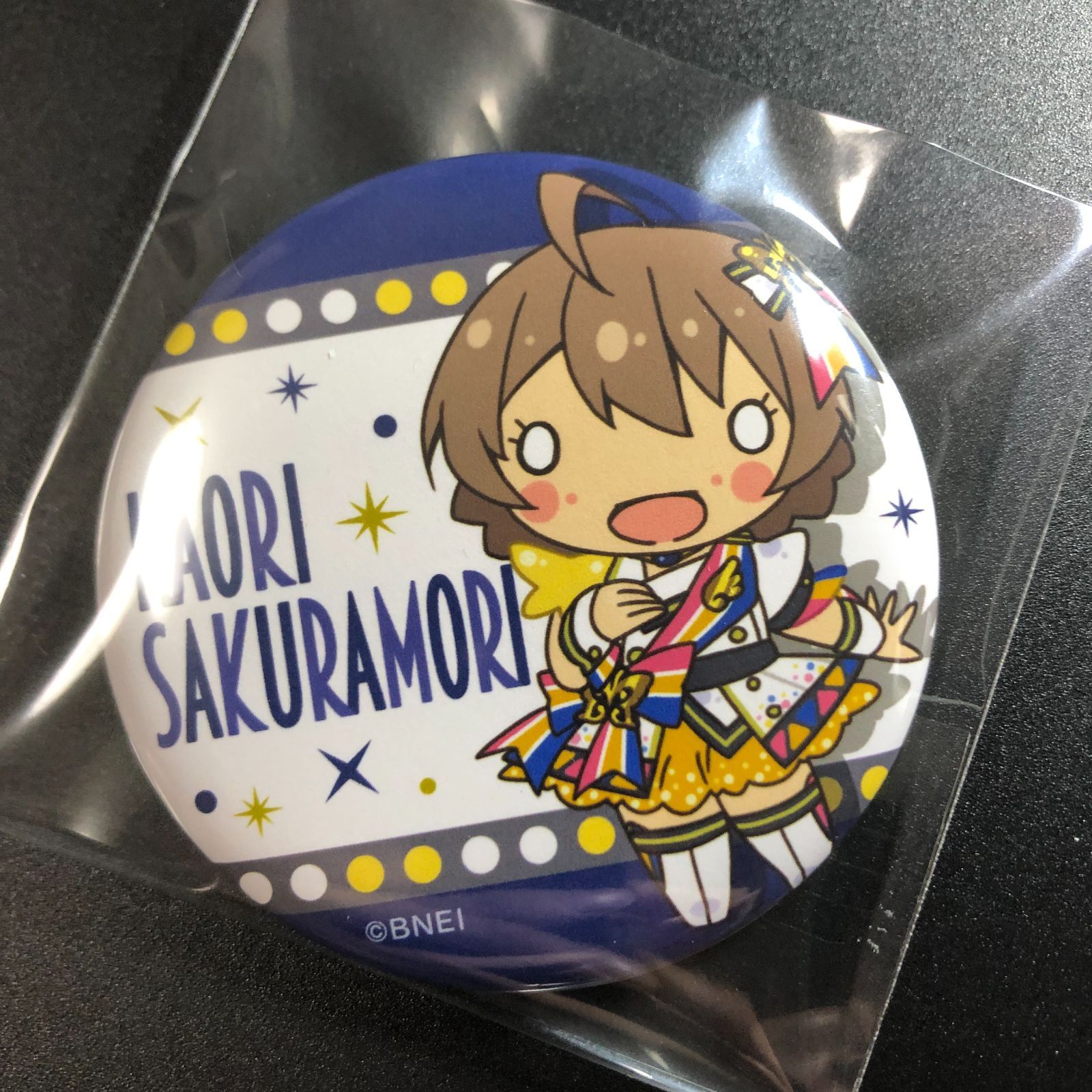 アイドルマスターミリオンライブ　桜守歌織　缶バッジ アイドルマスター 桜守歌織 缶バッジ ホロ版 特別仕様 ミリオンライブ