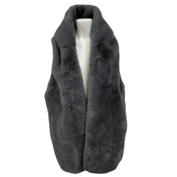 【新品タグ付き】エコファー×ダウンベスト　QTUME ファーベスト　アウター 新品タグ付き】エコファー×ダウンベスト QTUME ファーベスト アウター