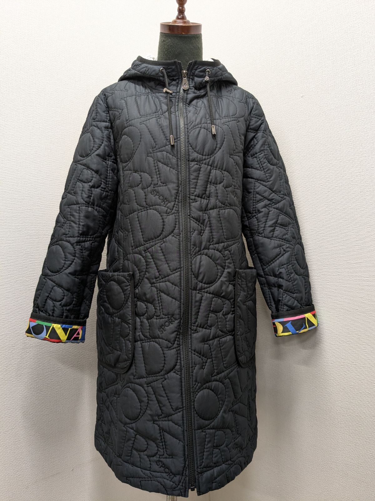 レオナール スポーツ LEONARD SPORT ロゴキルティング 中綿コート