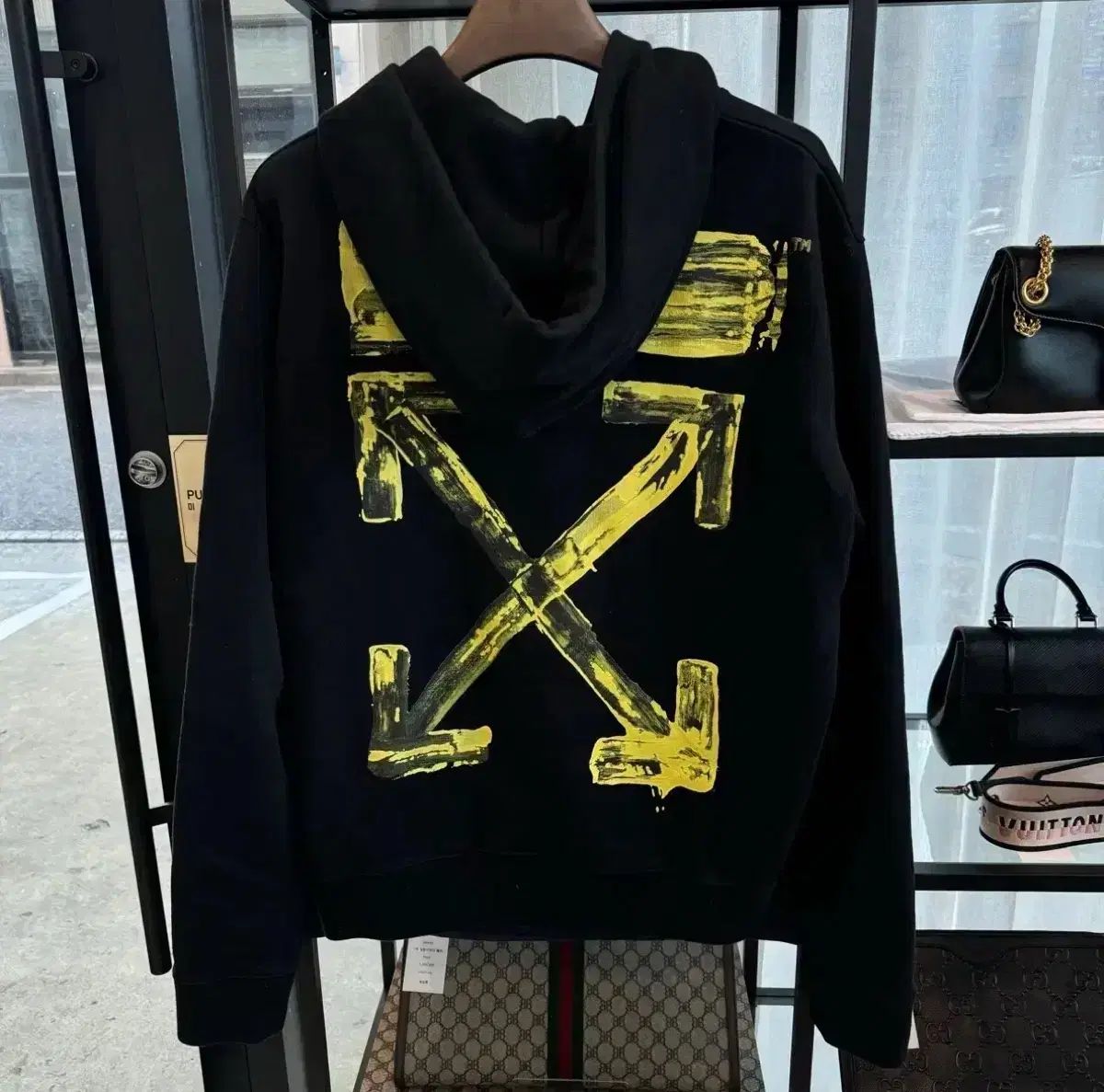 オフホワイト アクリル グラデーション フーディー Tシャツ ブラック