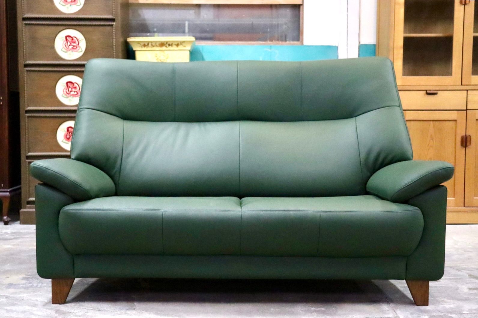 ○本革 2人掛けソファ ラブソファ 長椅子 グリーン 応接 ハイバック シンプル モダン 検 カリモク 浜本工芸