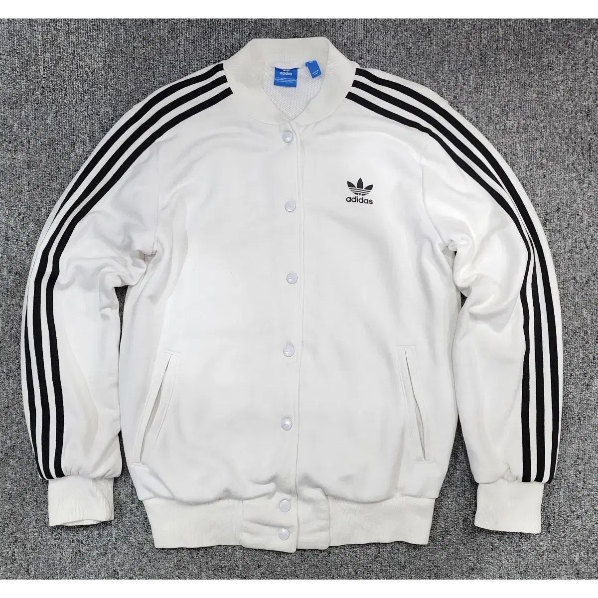 アディダス ファイヤーバード ビックロゴ ボタン トラックジャージ ブルゾン ジャケット 100
