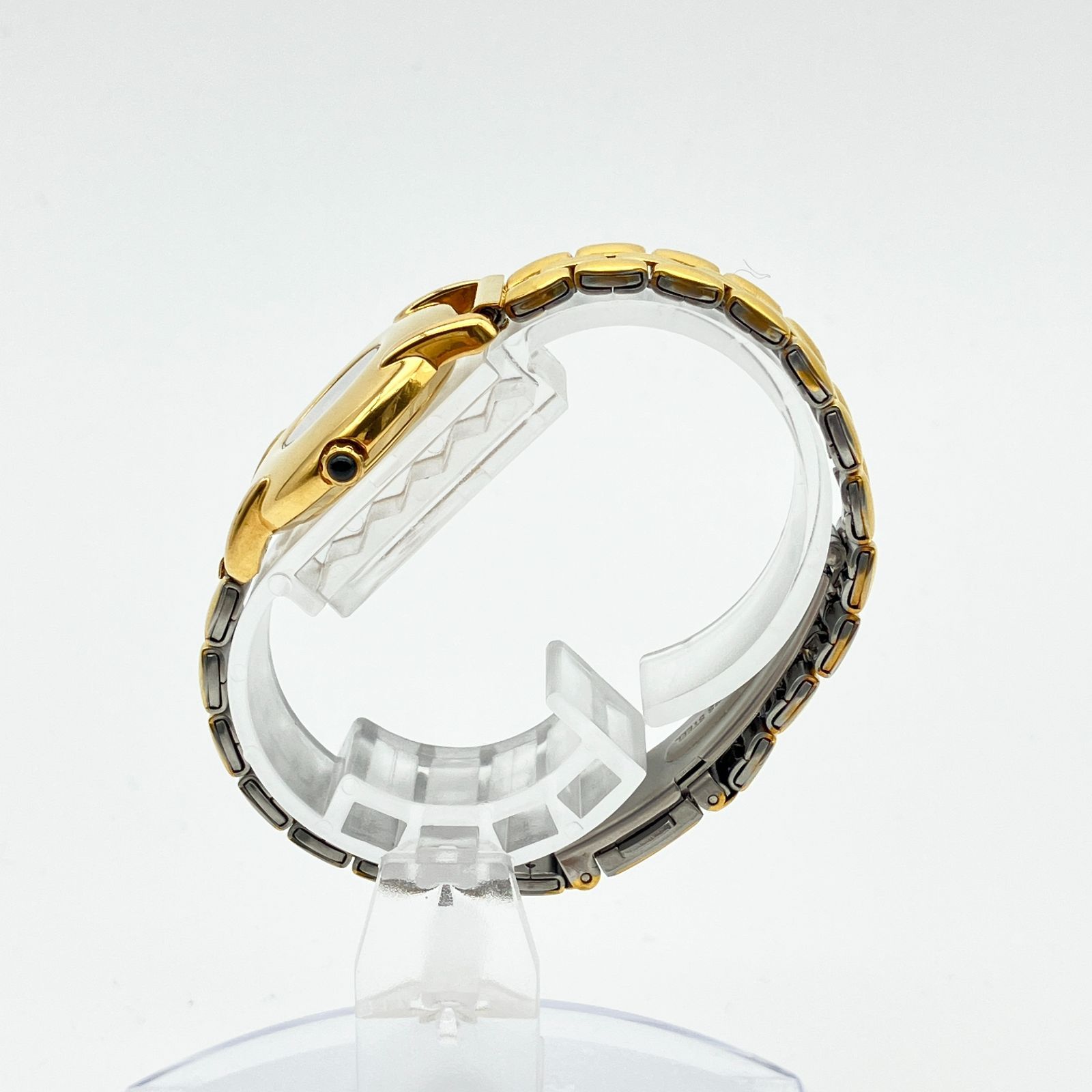 フェンディ FENDI