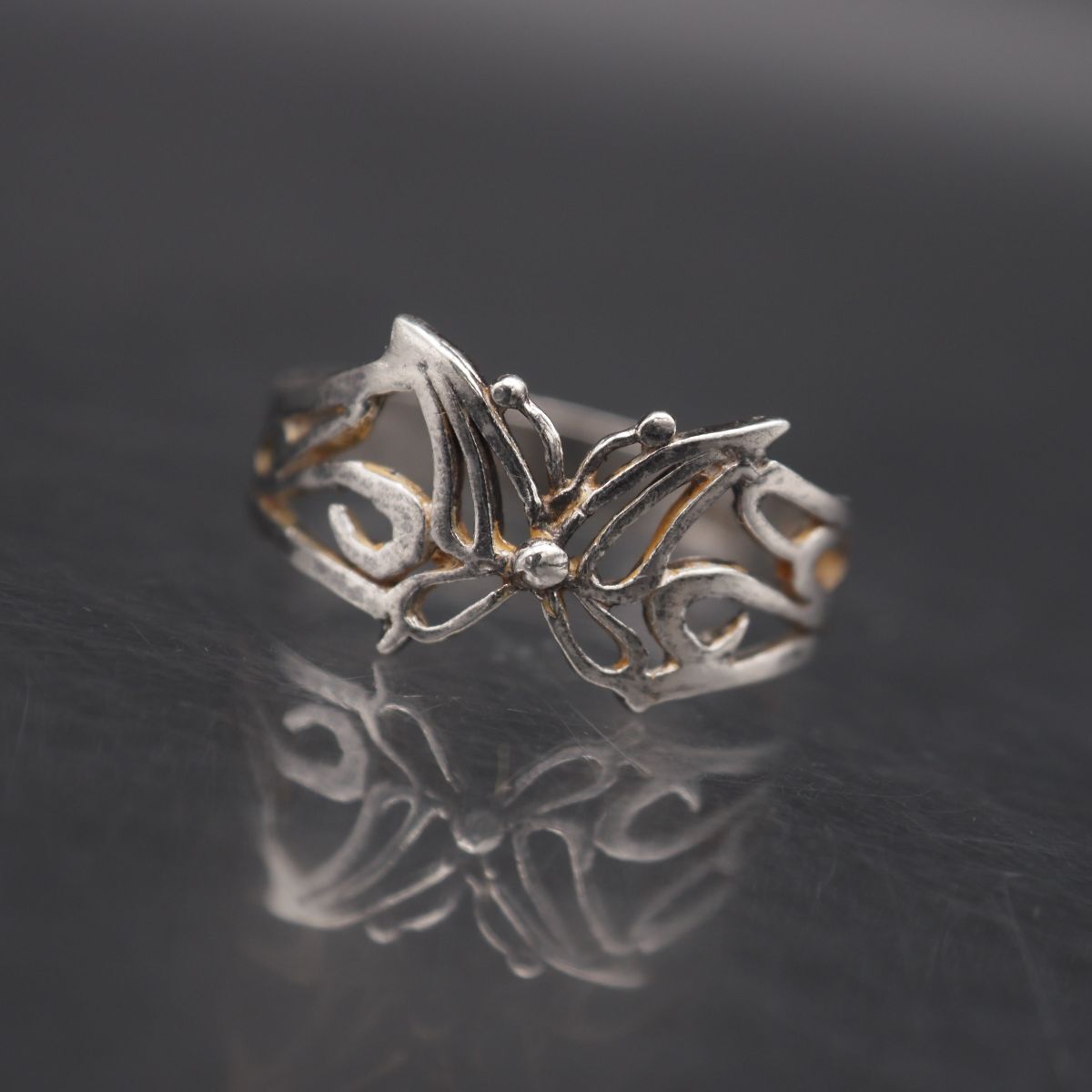L631 ヴィンテージ 純銀刻印 リング 透かし彫り 蝶 バタフライ