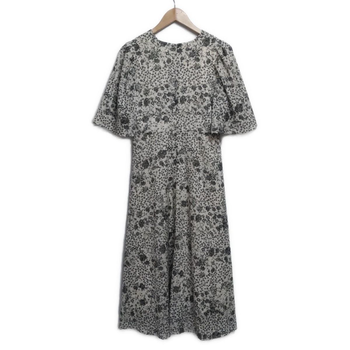 CELFORD セルフォード ワンピース サイズ38 M レディース - アイボリー×黒×マルチ Vネック|半袖|ロング|花柄