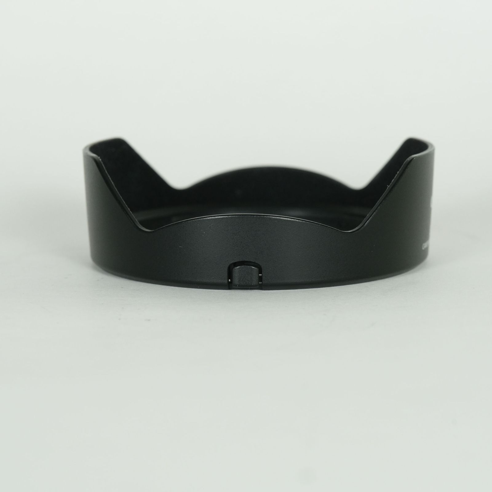  | フィルター付 Canon EF 16-35 mm F 4 L IS USM EFマウント レンズ(ズーム) カメラ