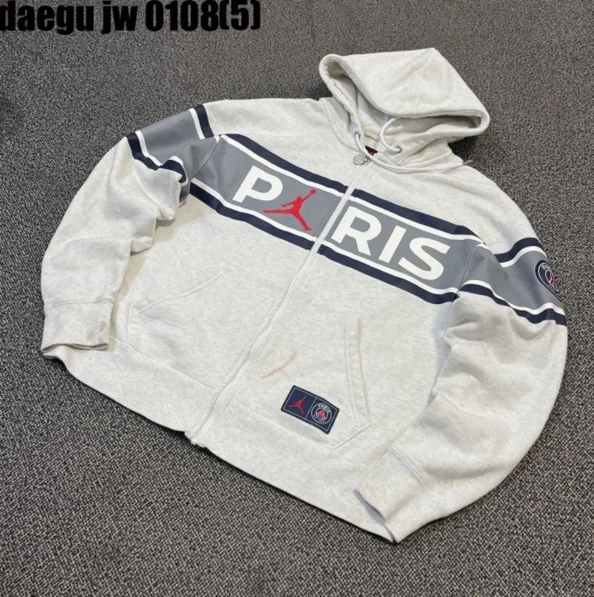 ジョーダン パリ サンジェルマンFC WHO フードジップアップ グレー XL 0108