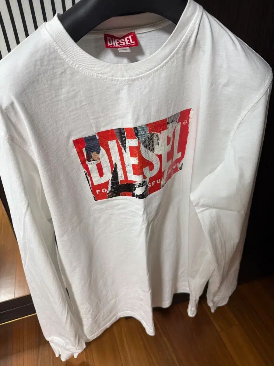 DIESEL ディーゼル ロゴ プリント 長袖 Tシャツ