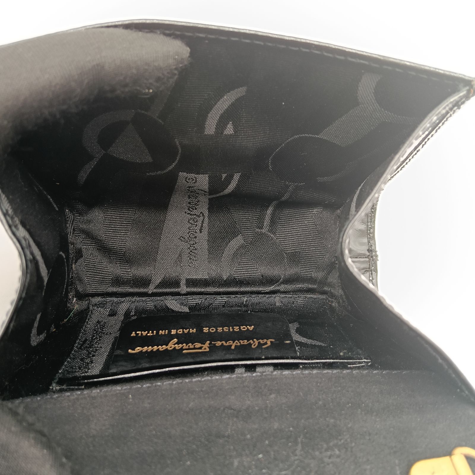 Salvatore Ferragamo フェラガモ ショルダーバッグ AQ213202 エナメル 