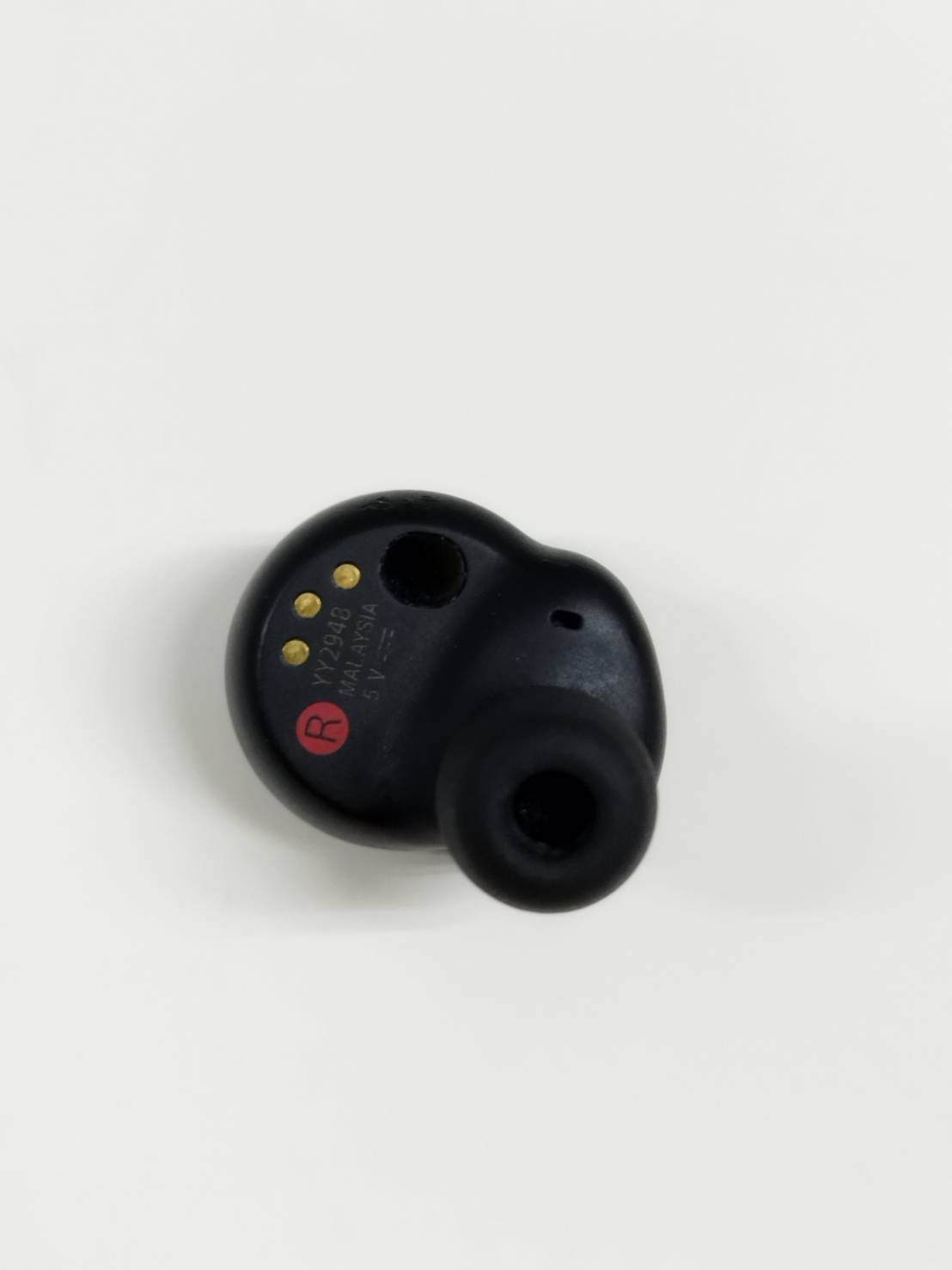 ジャンク】SONY WF-1000XM4/YY2948/ブラック/ワイヤレスイヤホン/右耳