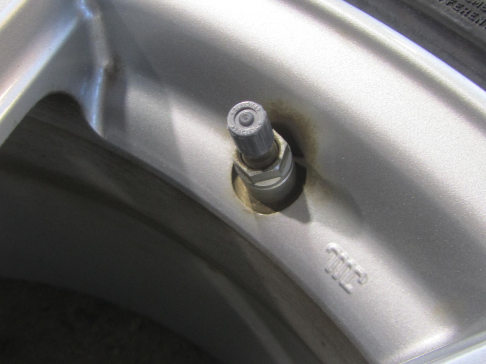 ニッサン純正】 225/55R18 スタッドレス ミシュラン X-ICE SNOW