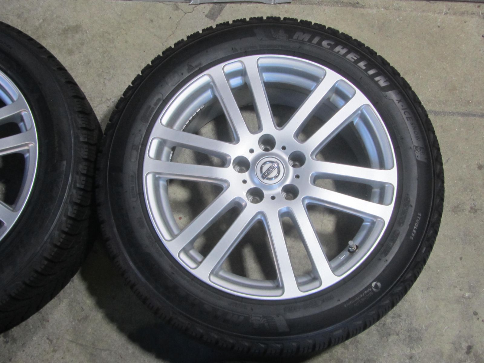 ニッサン純正　225/55R18　スタッドレス　ミシュラン　エルグランド外し ニッサン純正】 225/55R18 スタッドレス ミシュラン X-ICE SNOW