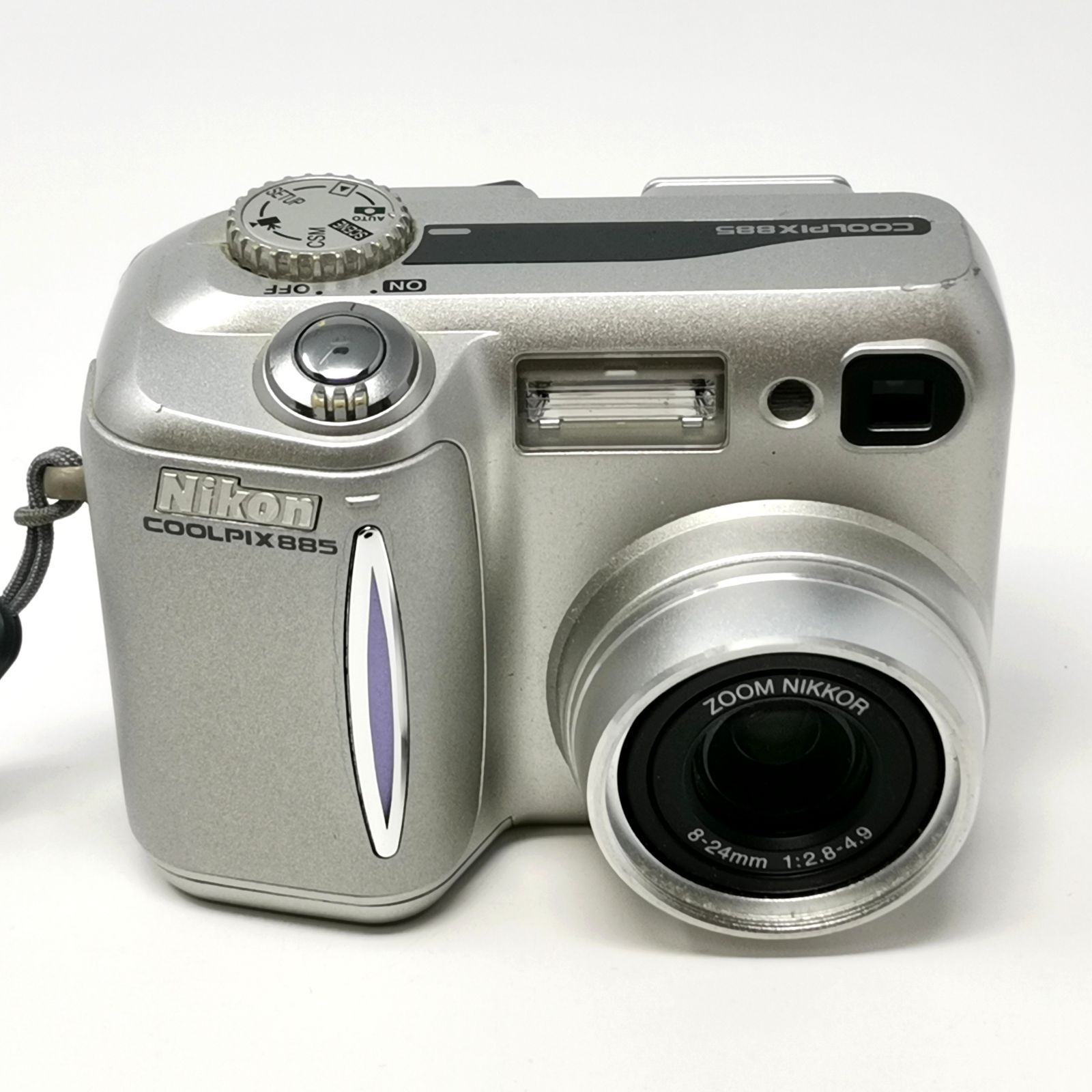 ニコン coolpix 885 デジカメ ジャンク シルバー 箱あり デジタル