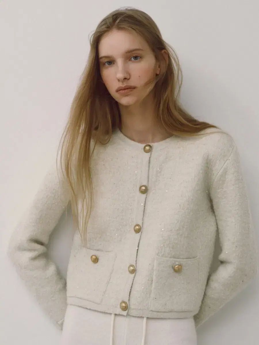 チークラベル メルシ シークインニットジャケット クリーム