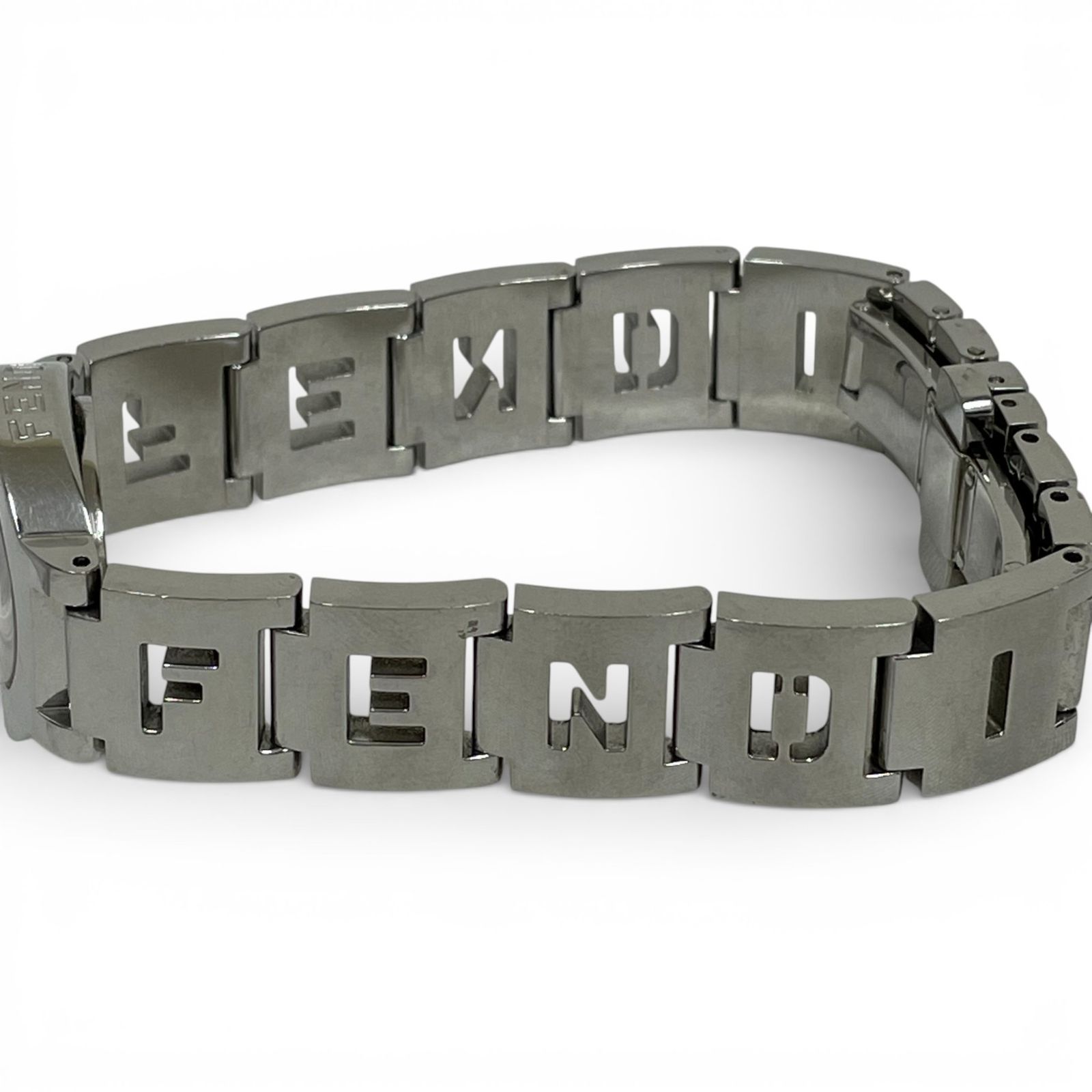 FENDI フェンディ 腕時計 クォーツ ロゴベルト 3050L - メルカリ