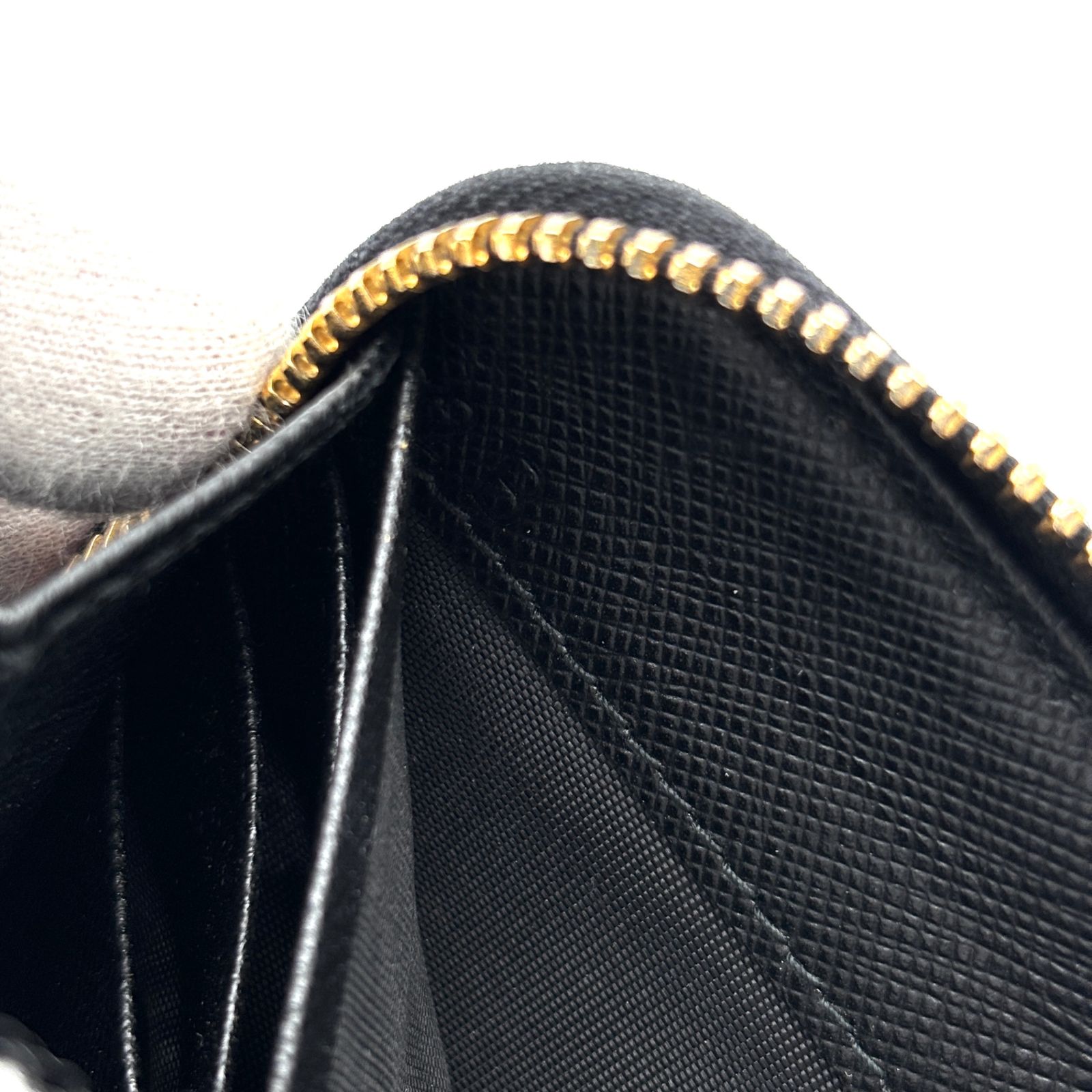 三角ロゴ プレート