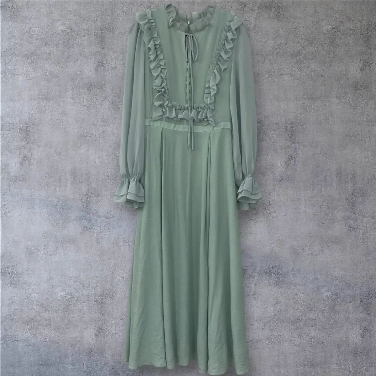 ブライドアンドユー BAU by Bride And You ミントシフォンフリルロング丈ワンピース 1