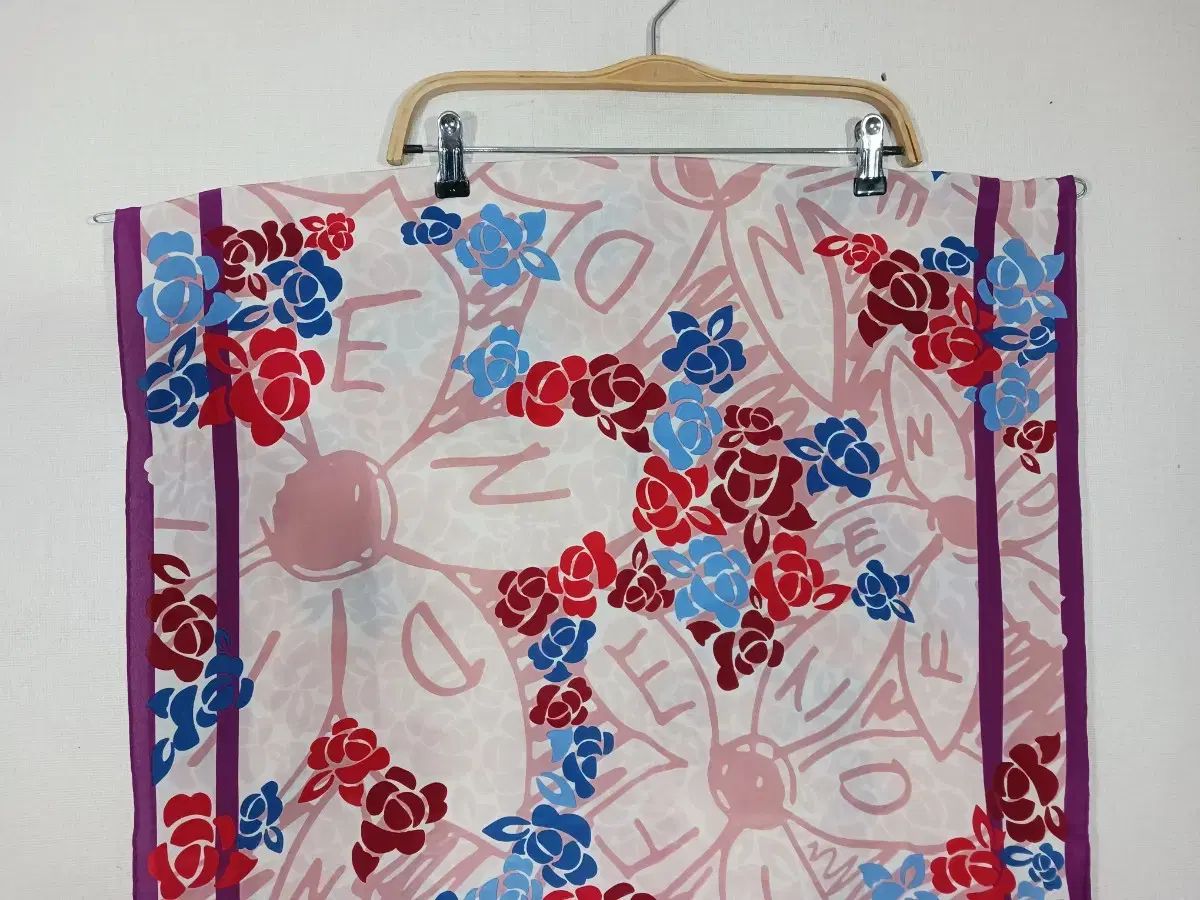 FENDI フェンディ フラワー パータン シルク スカーフ