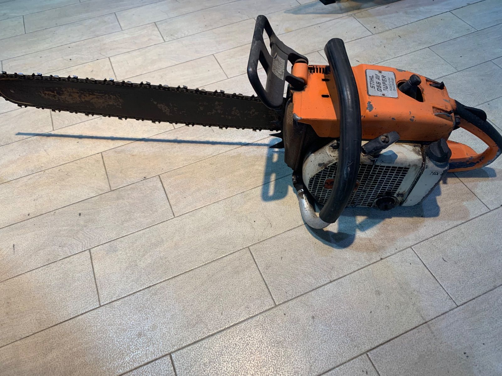 スチール STIHL エンジンチェンソー 056 AV super 未
