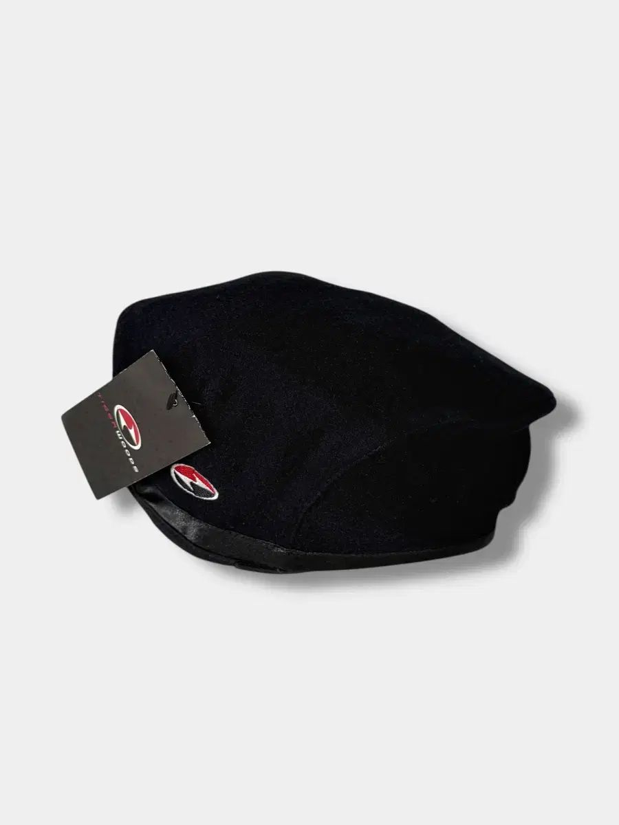 ナイキ x タイガー ウッズ 90 s ウール スウッシュ ベレー帽 ハンチングキャップ