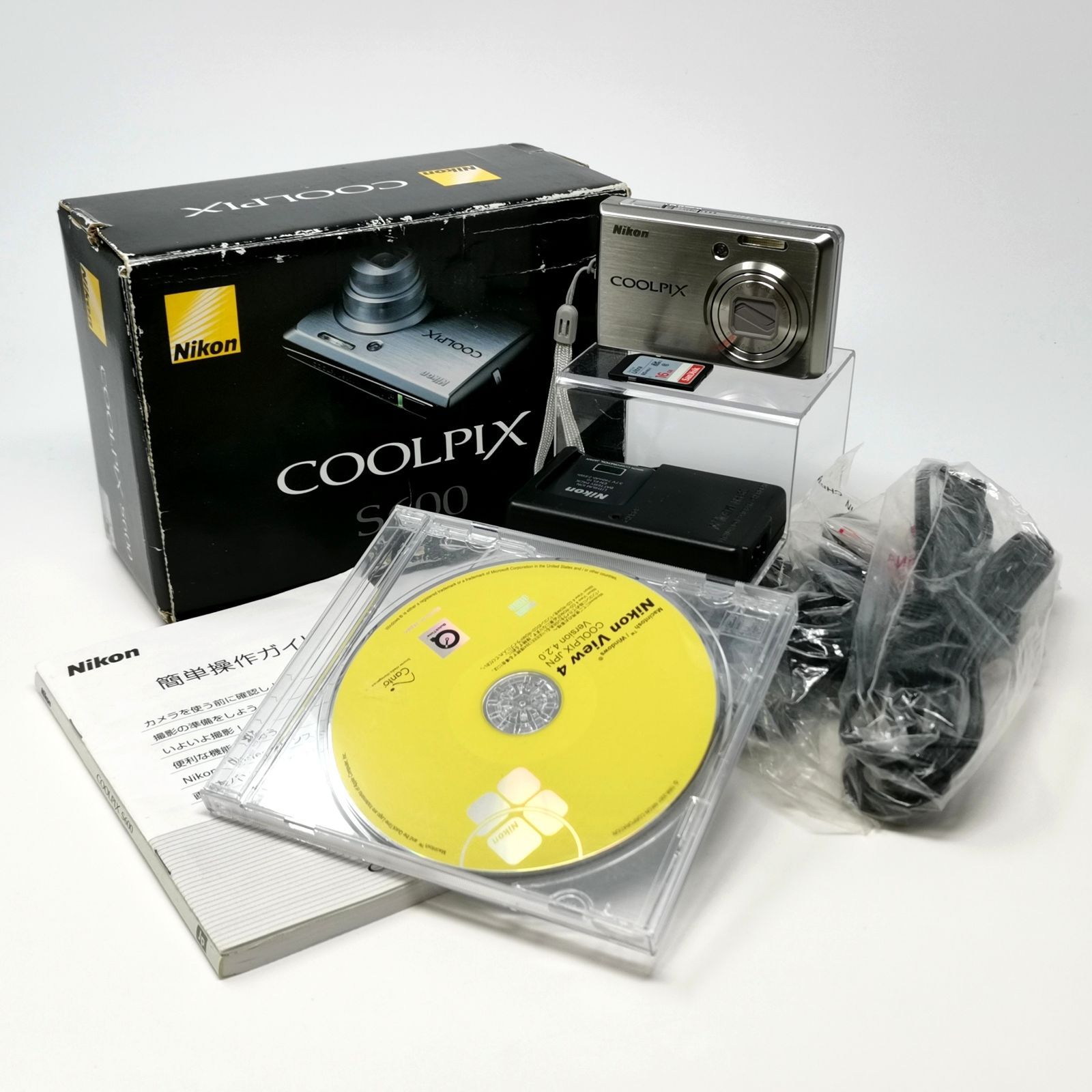 Nikon coolpix s600 カメラ デジカメ 動作確認済み シルバー 箱あり