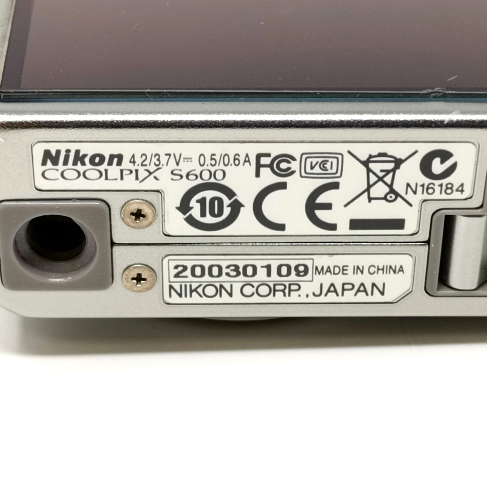 Nikon coolpix s600 カメラ デジカメ 動作確認済み シルバー 箱あり 